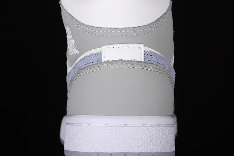 All Categories Air Jordan Jordan Series Basketball Shoes Air Jordan 1 Mid Air Jordan 1 Mid AJ1 Joe 1 Wolf Gray Mid-top Casual Sports Shoes BQ6472-105